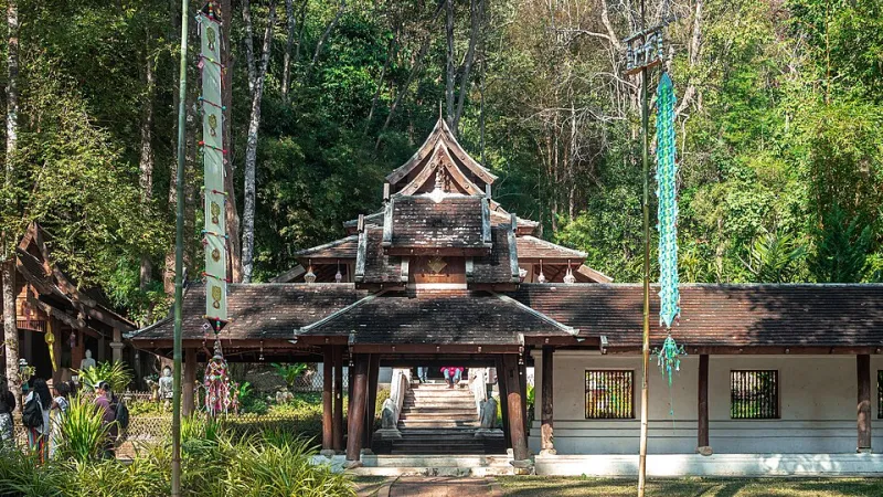 Skip the Tour Buses: A Half-Day Temple Route in Chiang Mai That Feels Like a Secret